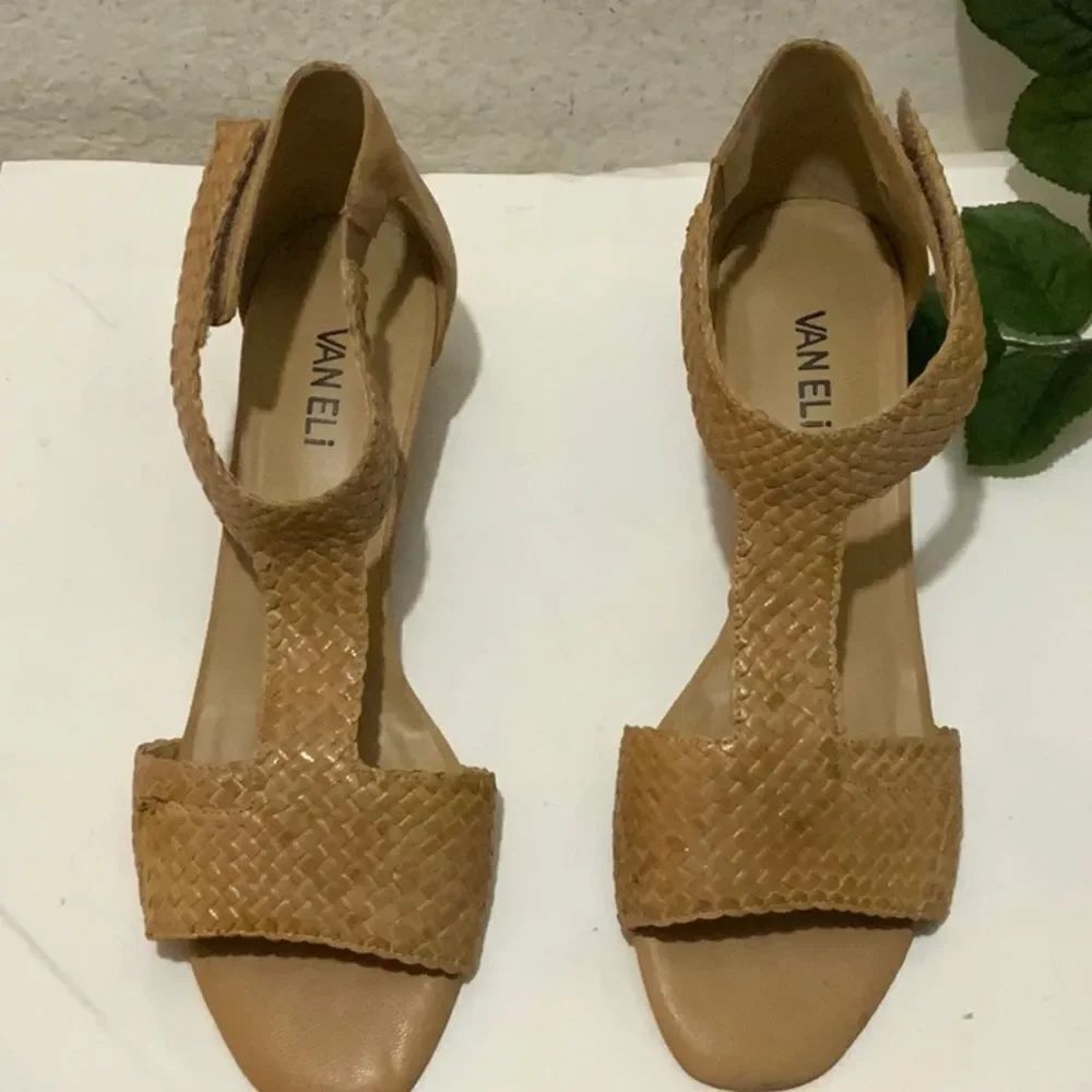 Vaneli Charee Tan  Woven Leather Ankle Strap Block Heel Sandals size 10 wide
